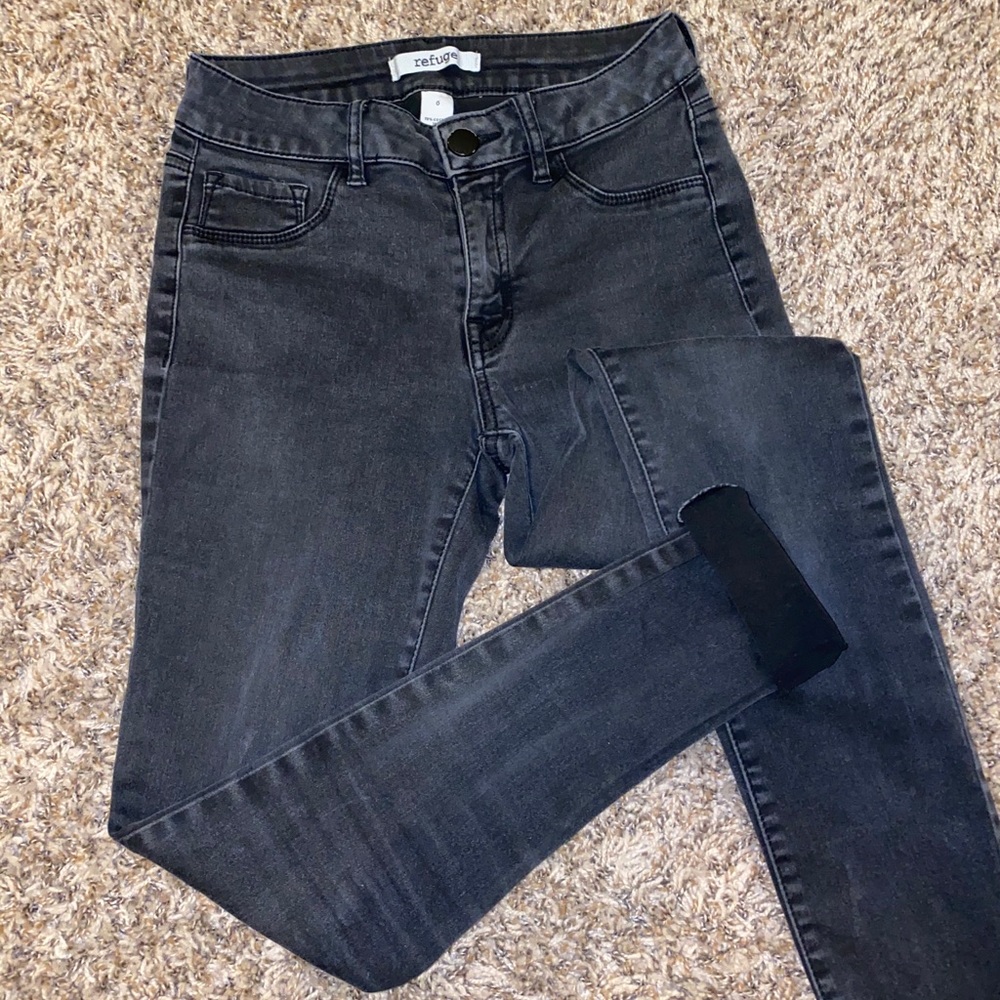 Black skinny jeans